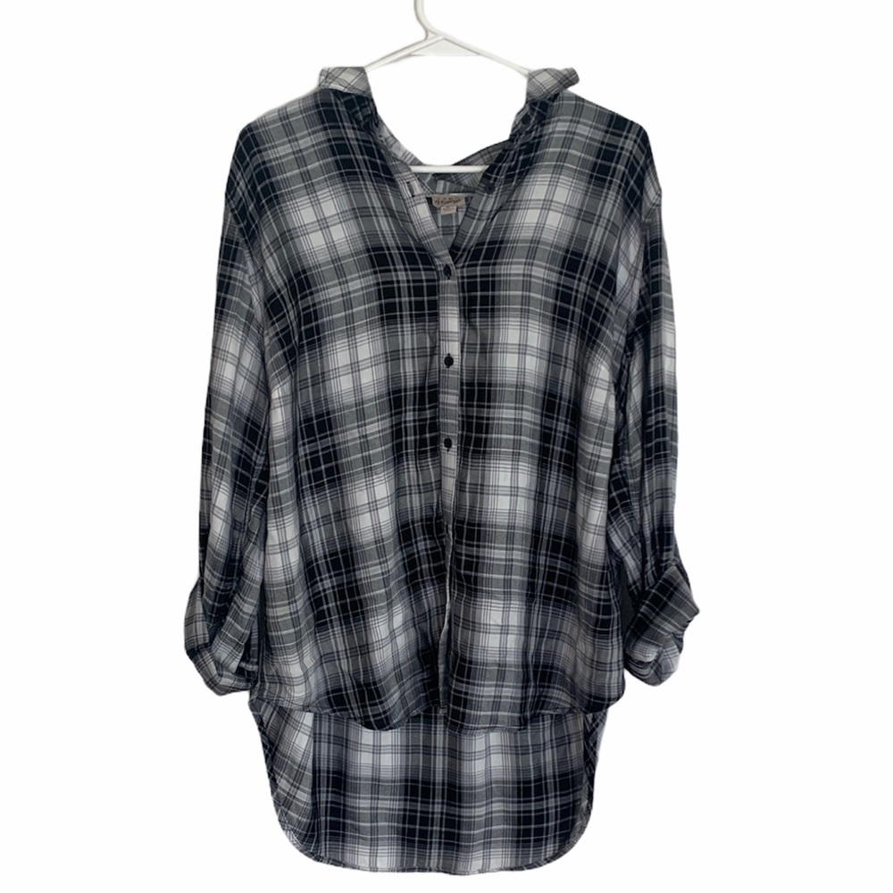 Como Vintage Black & White Plaid Button Down